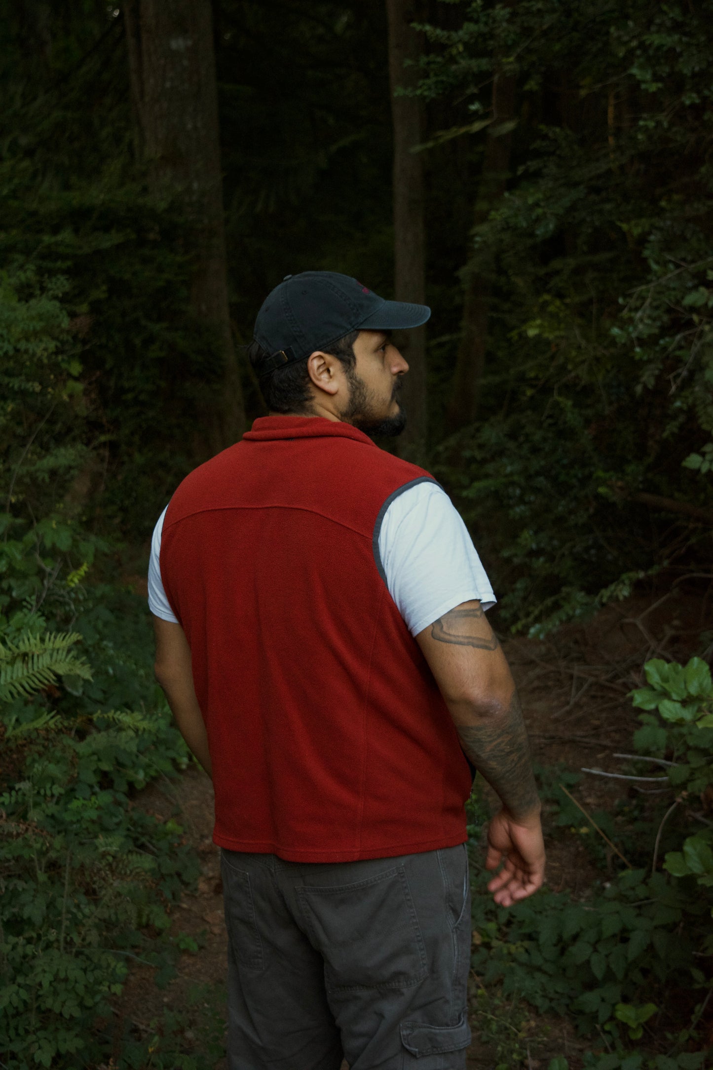 Eddie Bauer Men’s Zip-Up Fleece Vest