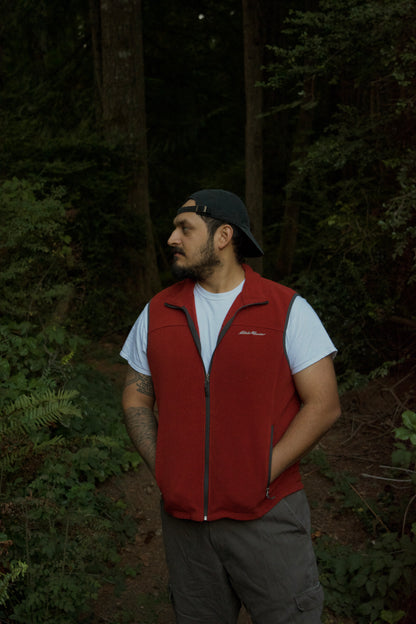Eddie Bauer Men’s Zip-Up Fleece Vest